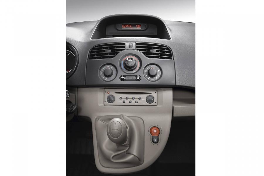  Renault Kangoo 2008 года  (фото 31 из 59)